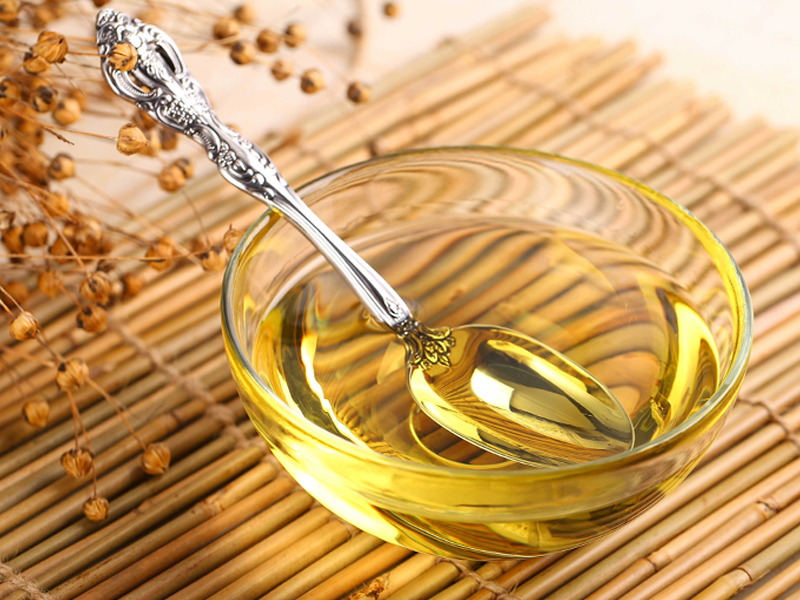 花(huā)生(shēng)油功效與作(zuò)用(yòng)